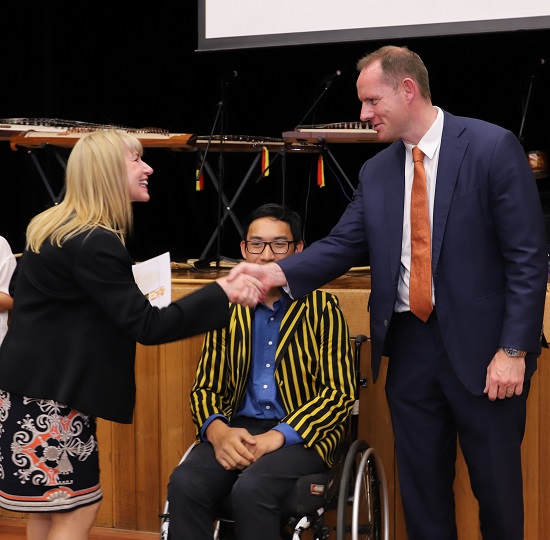 Noula Melidoniotis with Mayor Darcy Byrne and Zarni Tun 2019 Young Citizen of the Year and member of the Balmain Parra Rowing Team